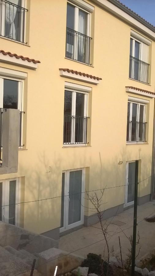 L&L Apartments Повиле Экстерьер фото